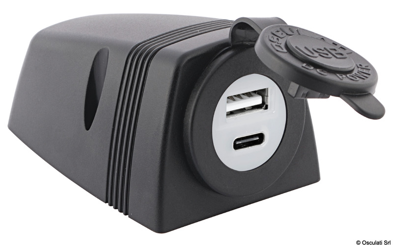 USB-A + USB-C socket with housing