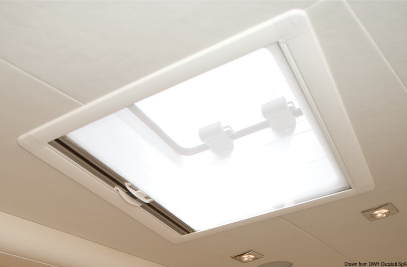 Oceanair roller blind and flyscreen for Lewmar 40