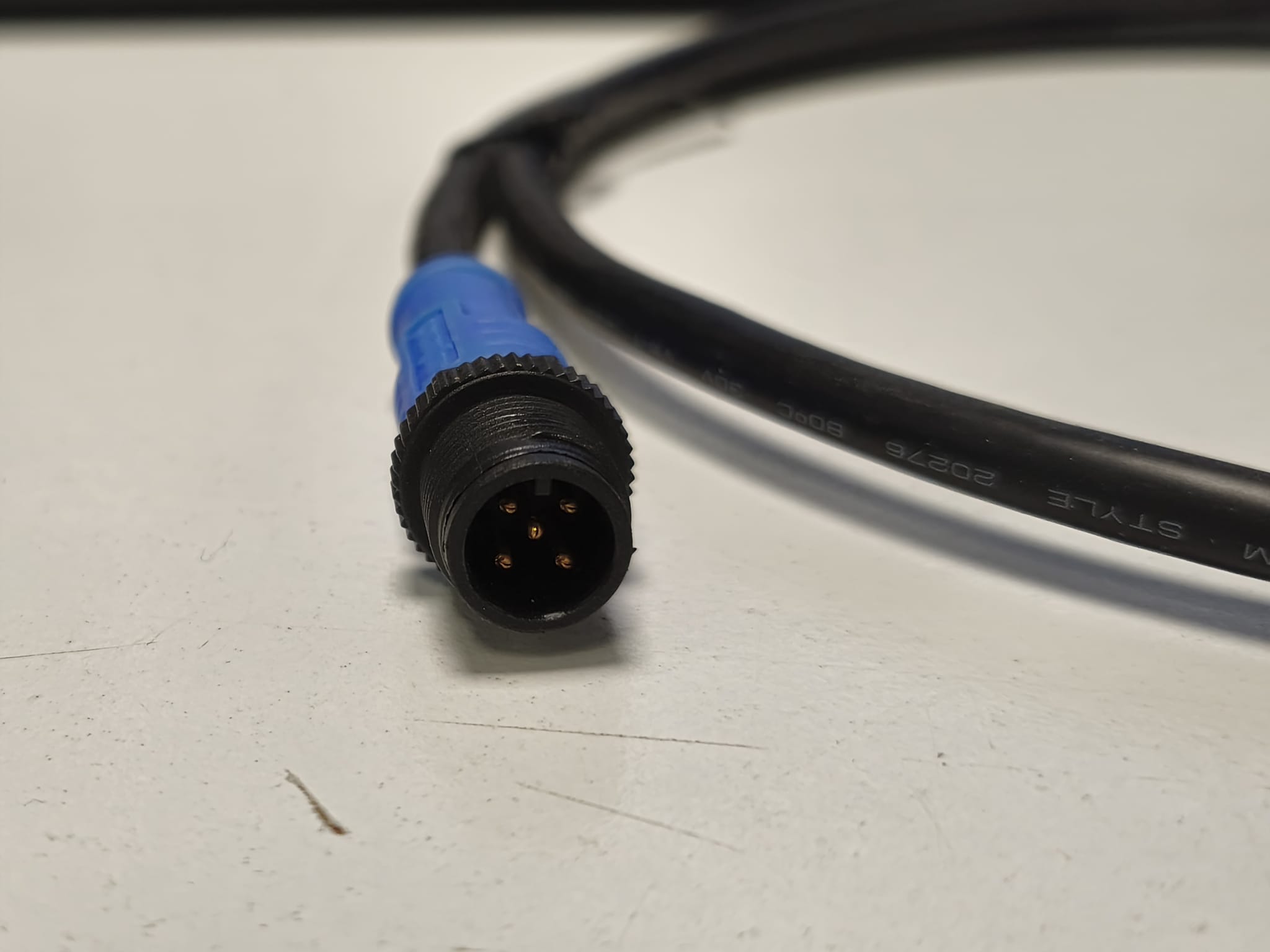 Кабель передачи данных Amphenol 20276 Yamaha для сети NMEA2000 4-pin