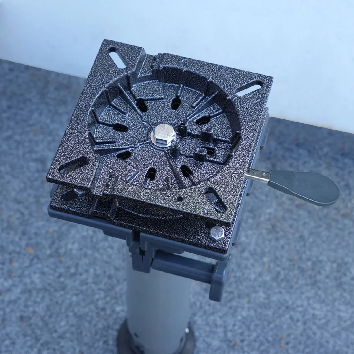 Chair base - Aluminium Swivel with 8-Position Lock 