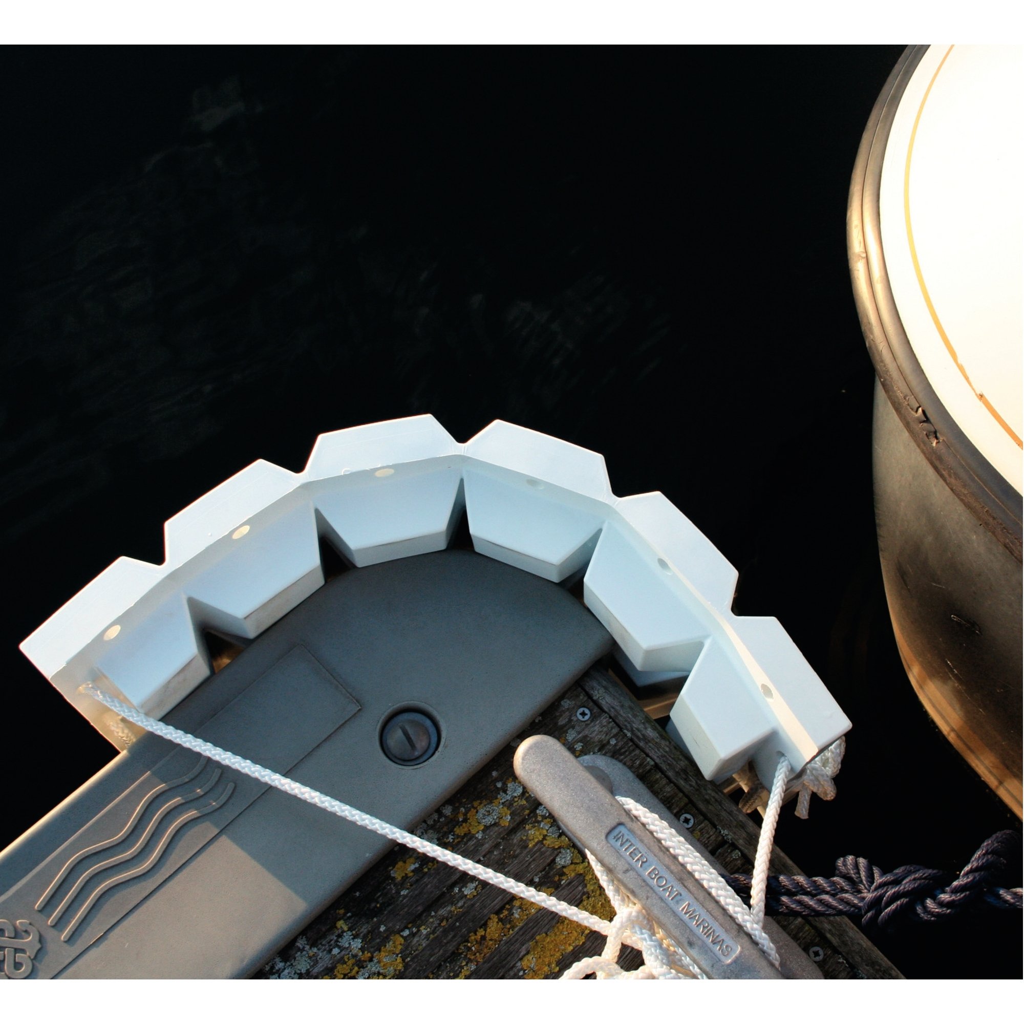 Multi protector 60x30cm white Plastimo